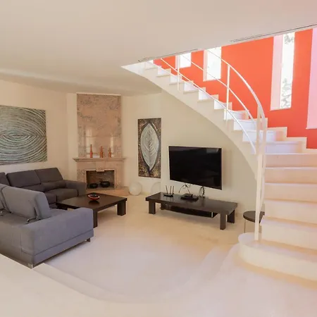 Maitreya Villa